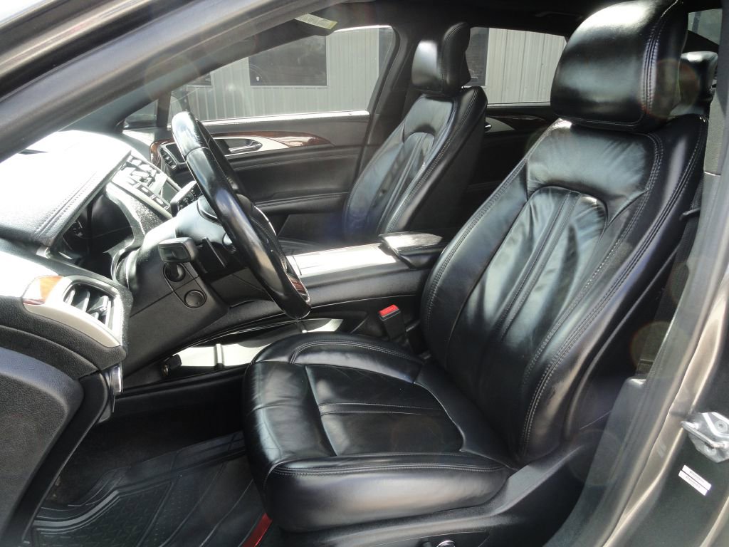 Used 2018 Lincoln MKZ Select w/ Select Plus Package FWD image 11