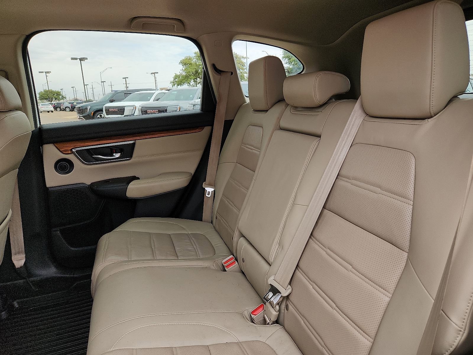 Used 2019 Honda CR-V Touring image 11