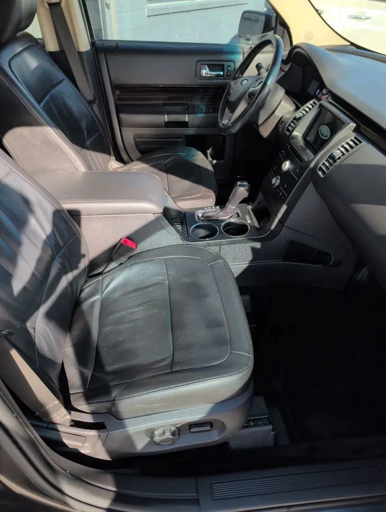 Used 2017 Ford Flex SEL w/ Equipment Group 202A image 38