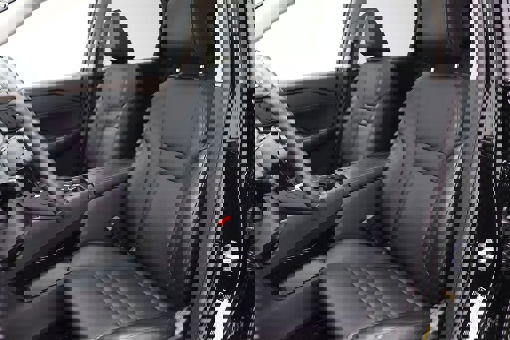 Used 2023 Nissan Rogue SV w/ SV Premium Package image 16