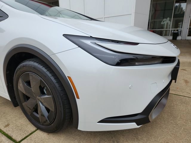 New 2026 Toyota Prius Plug-In Hybrid image 6