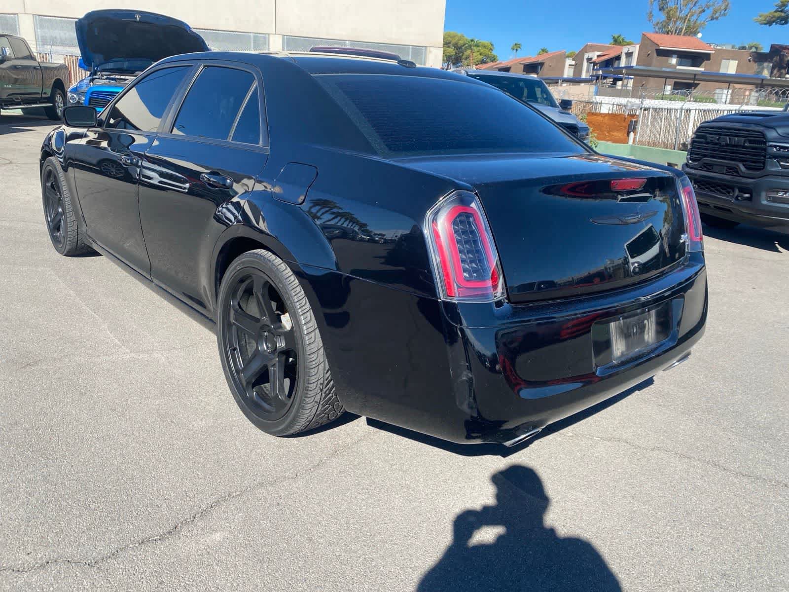 Used 2014 Chrysler 300 S w/ Luxury Group RWD image 9