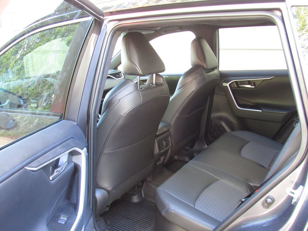 Certified 2023 Toyota RAV4 XSE w/ XSE Grade Weather Package AWD/4WD image 15