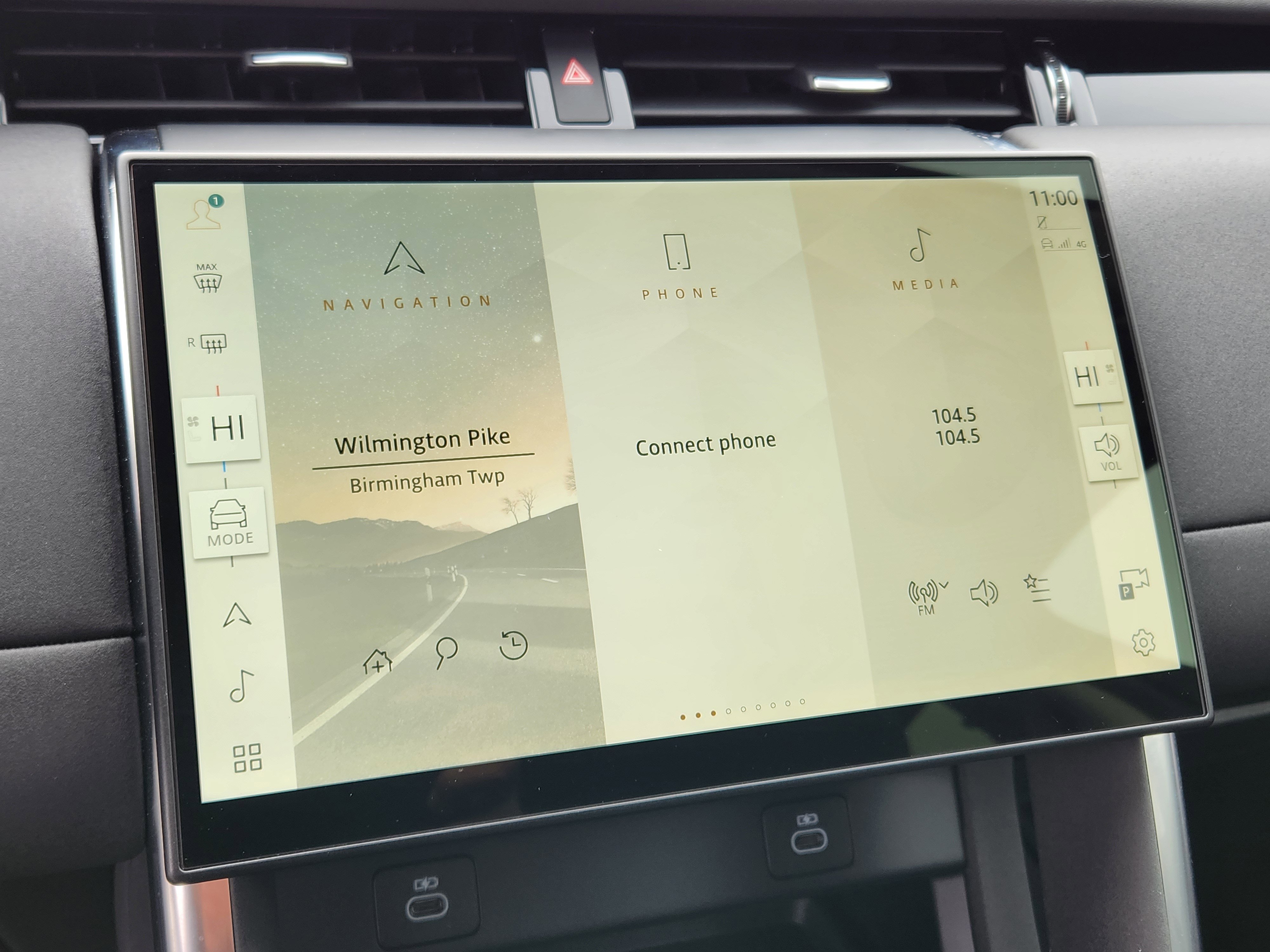 Certified 2025 Land Rover Discovery Sport S image 20