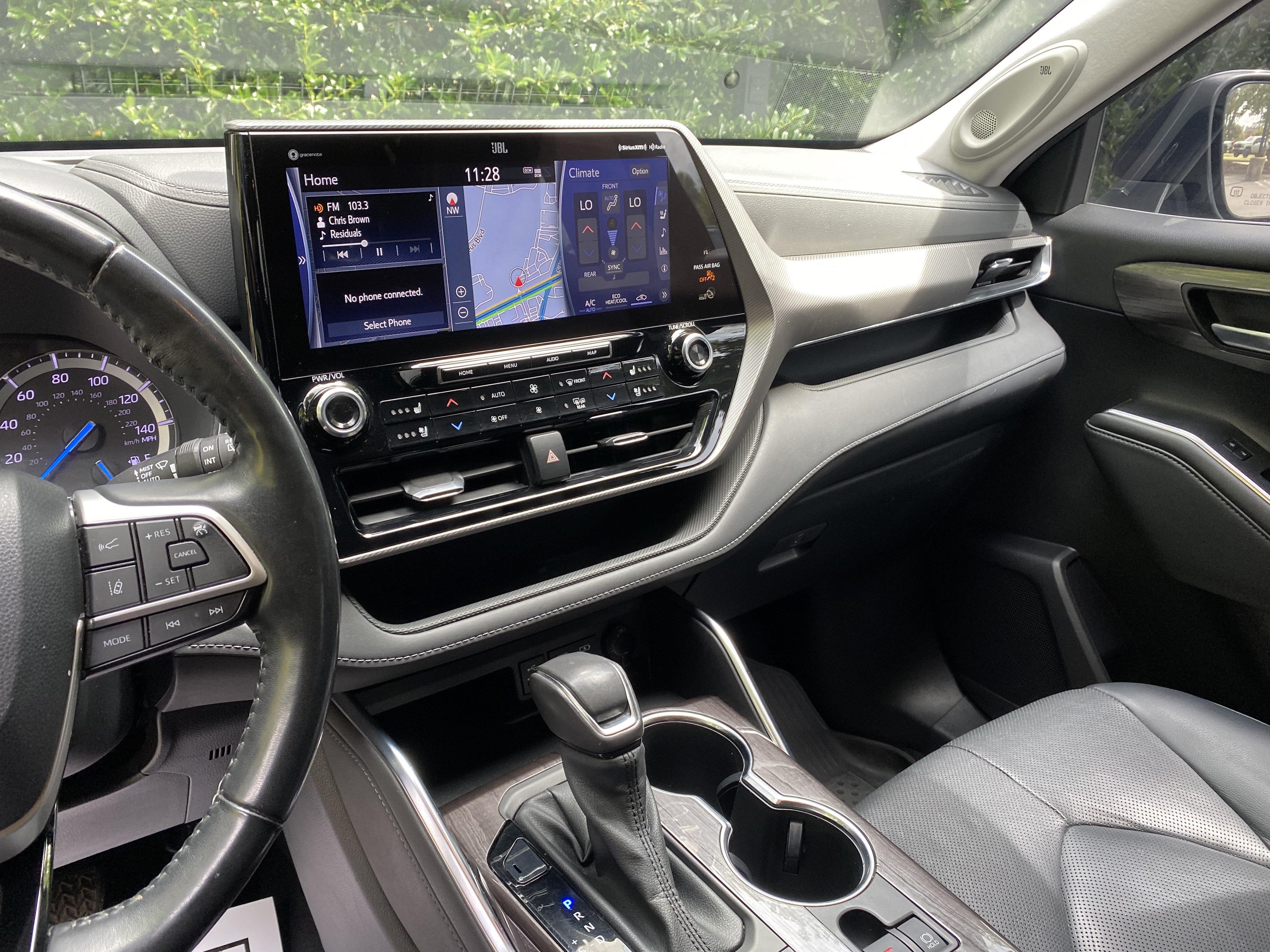 Used 2022 Toyota Highlander Platinum FWD image 25