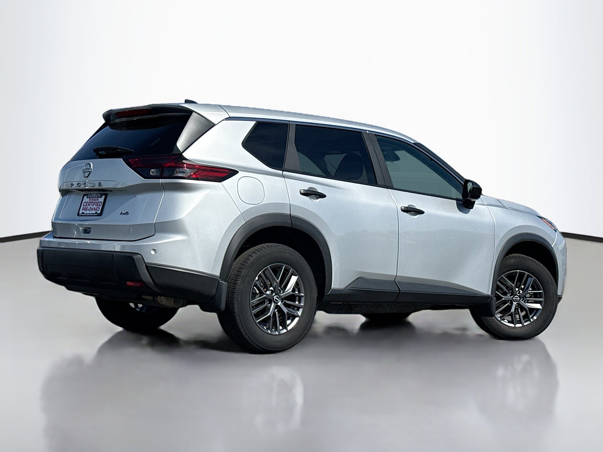 Certified 2025 Nissan Rogue S image 2