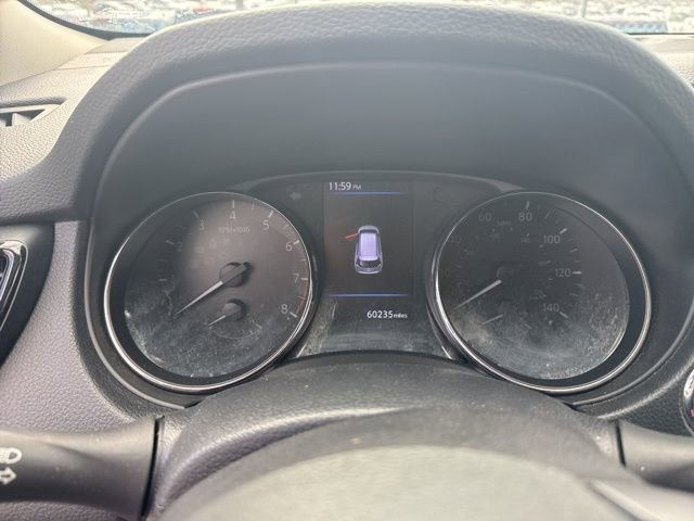 Used 2018 Nissan Rogue SV image 8