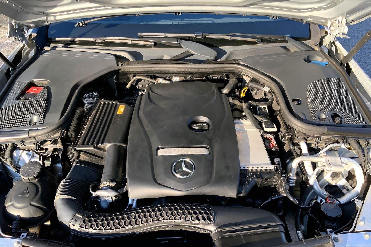 Certified 2017 Mercedes-Benz E 300 4MATIC image 32