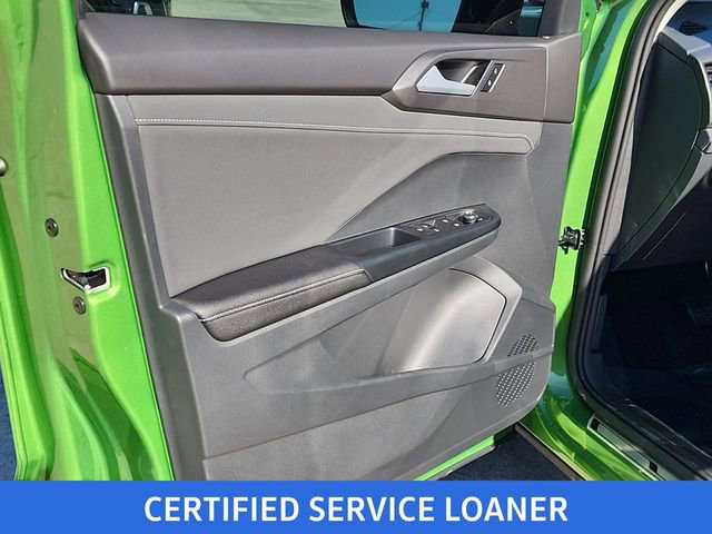 New 2025 Volkswagen Taos SE image 10