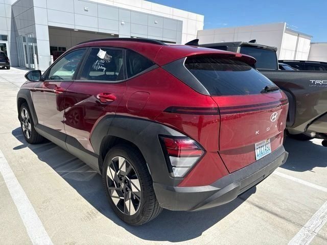 Used 2025 Hyundai Kona SEL FWD image 6