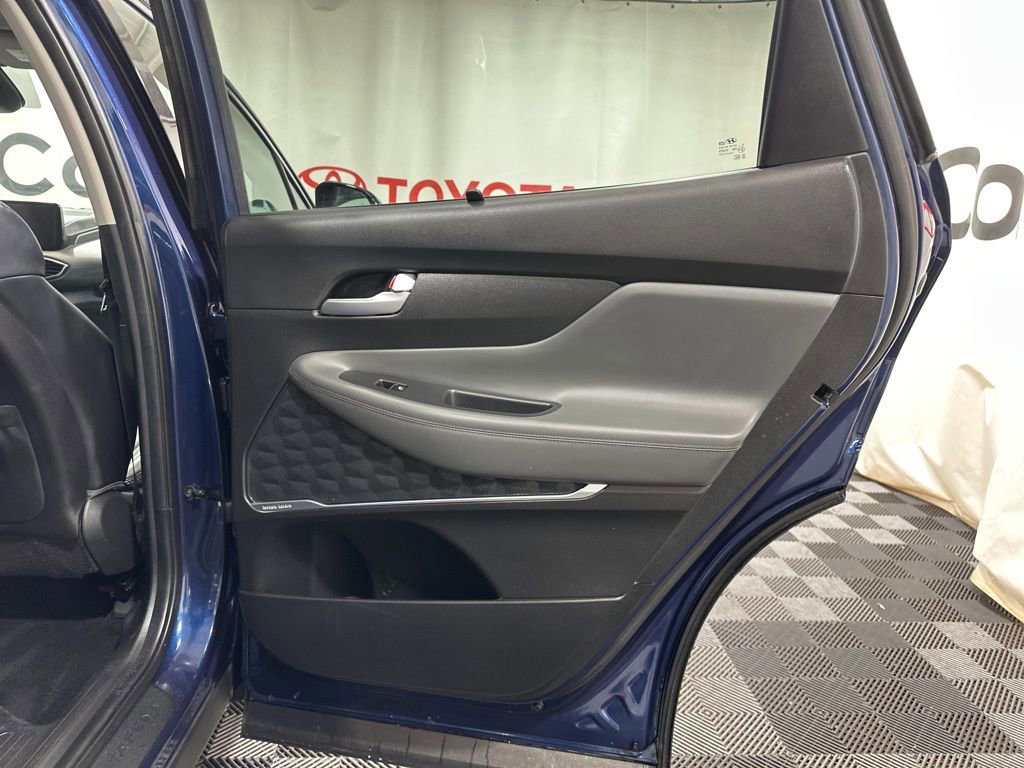 Used 2023 Hyundai Santa Fe SEL w/ Premium Package image 12