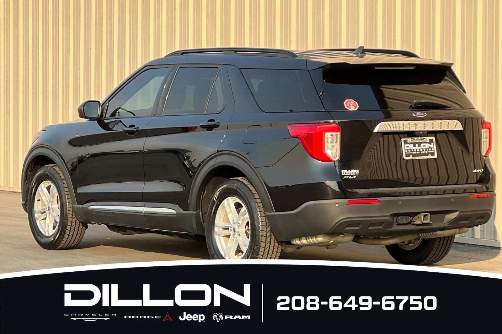 Used 2022 Ford Explorer XLT w/ Class IV Trailer Tow Package AWD/4WD image 9