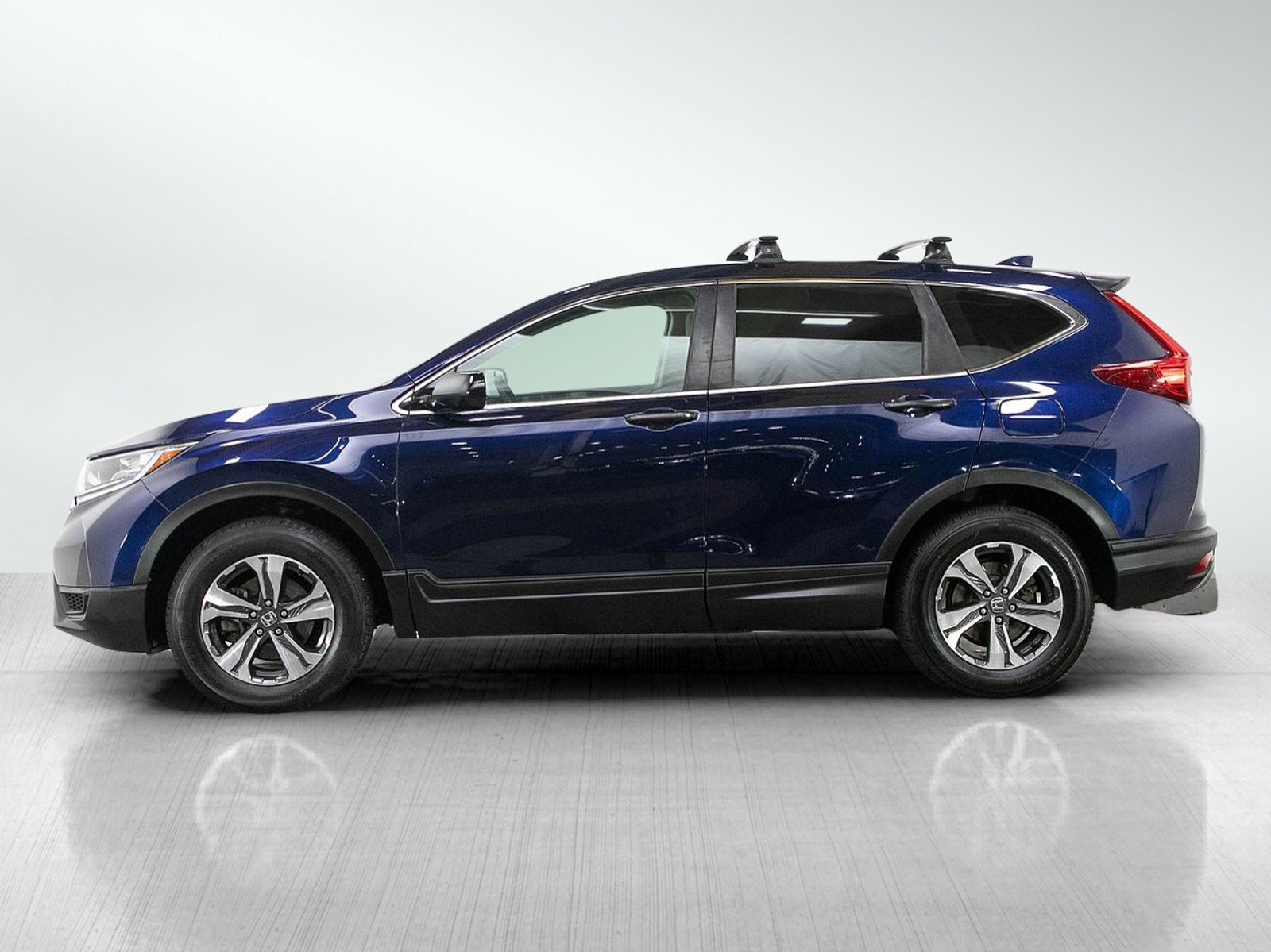 Used 2019 Honda CR-V LX image 2