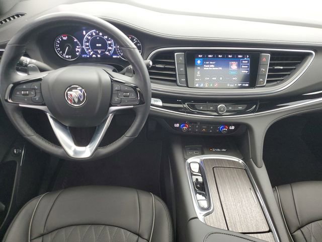 Used 2023 Buick Enclave Avenir w/ Avenir Technology Package image 18