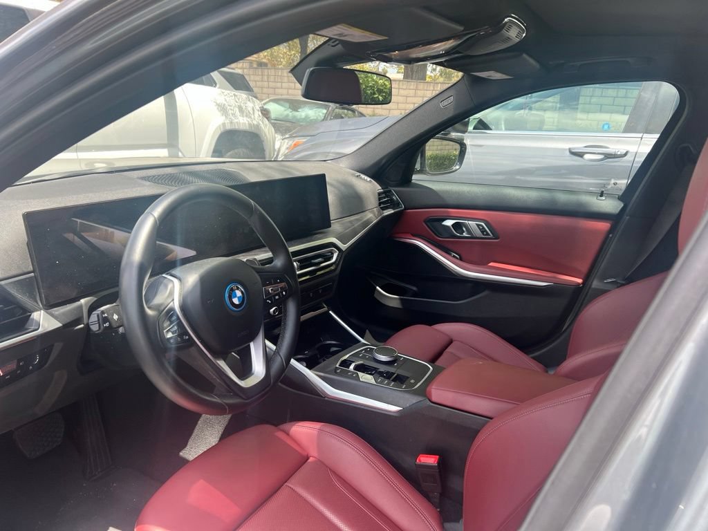 Used 2023 BMW 330e w/ Driving Assistance Package RWD image 8