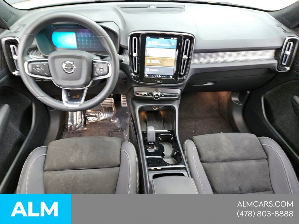 Used 2022 Volvo XC40 P8 Recharge Ultimate AWD/4WD image 17
