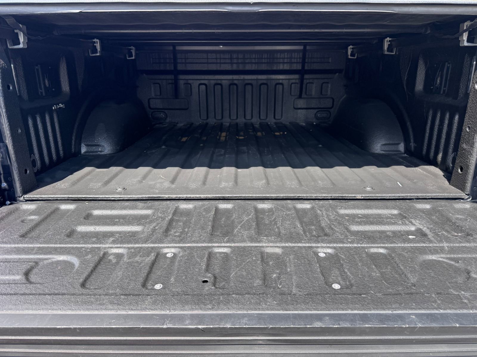 Used 2017 Ford F150 Raptor w/ Equipment Group 802A Luxury image 28