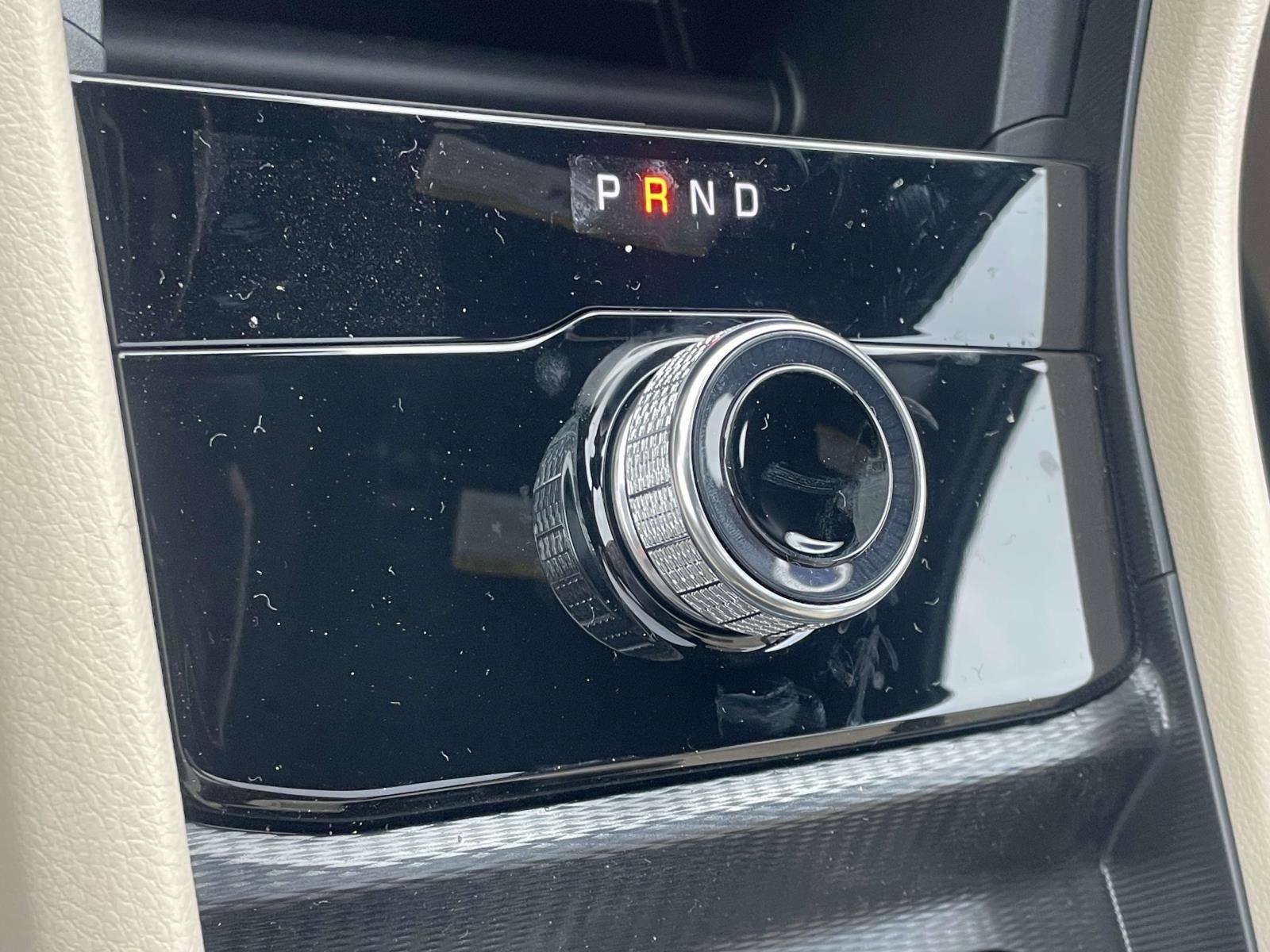 New 2025 Jeep Grand Cherokee Limited w/ Black Appearance Package image 7