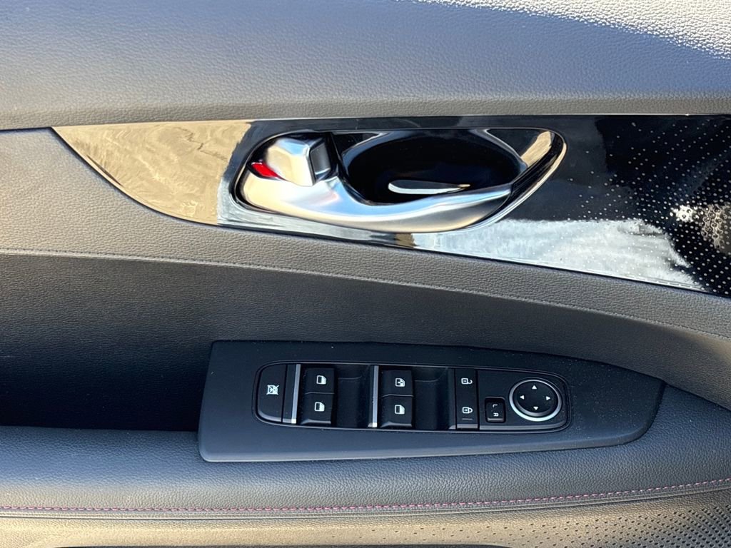 Used 2024 Kia Forte GT w/ GT2 Package image 17
