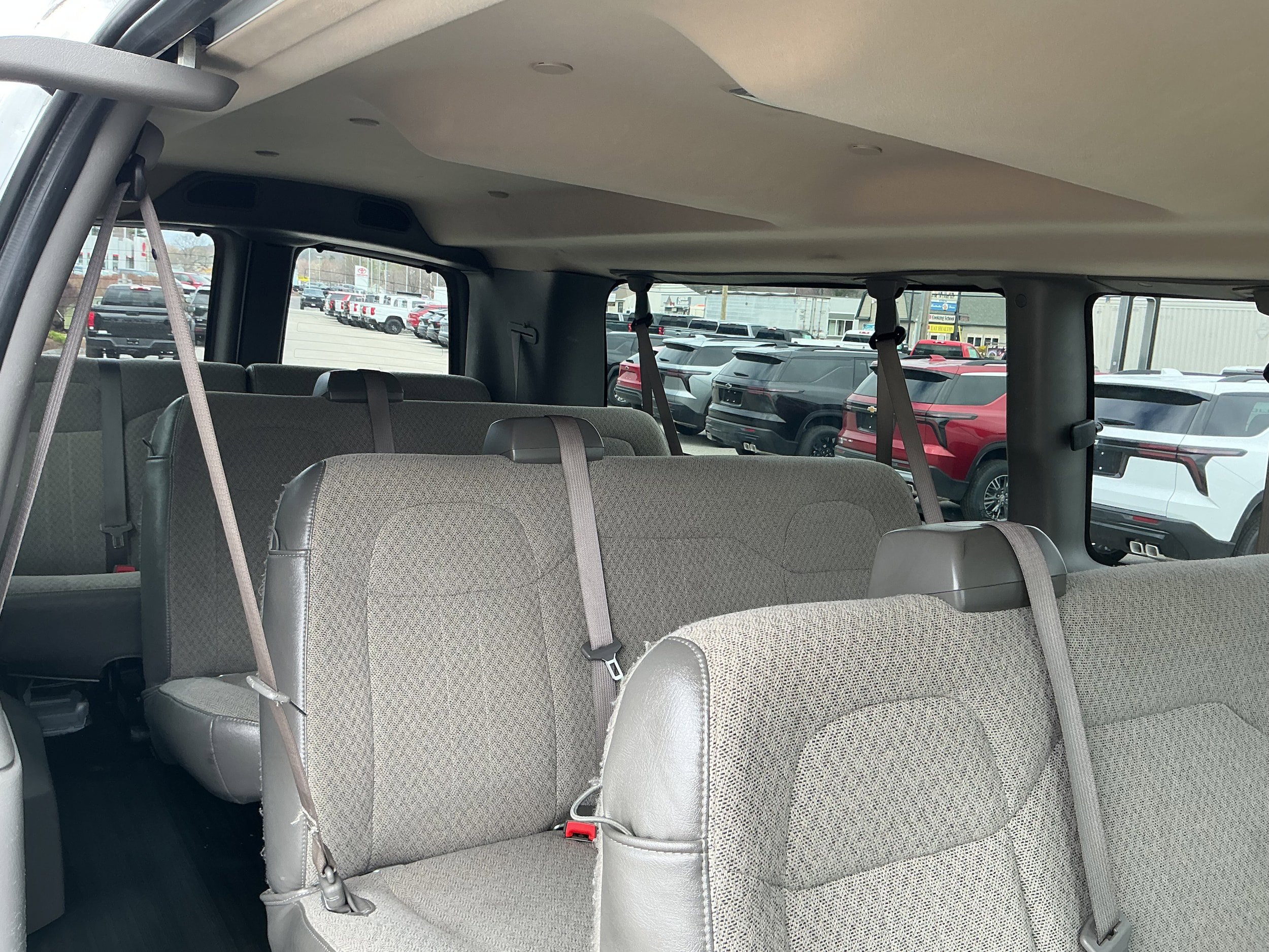 Used 2023 Chevrolet Express 3500 LS RWD image 7