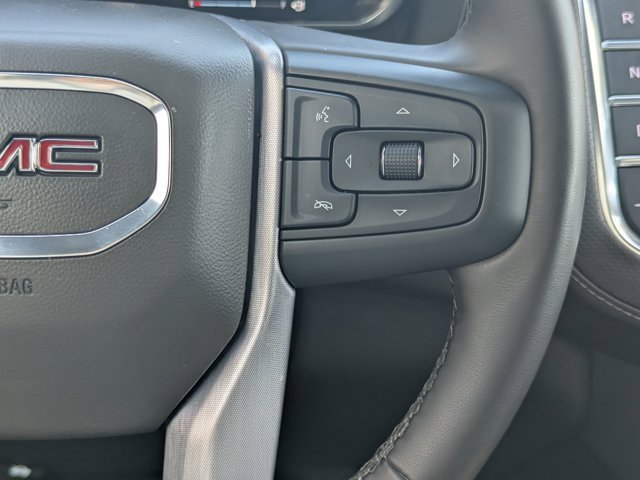 Used 2023 GMC Yukon SLT w/ SLT Luxury Package image 23
