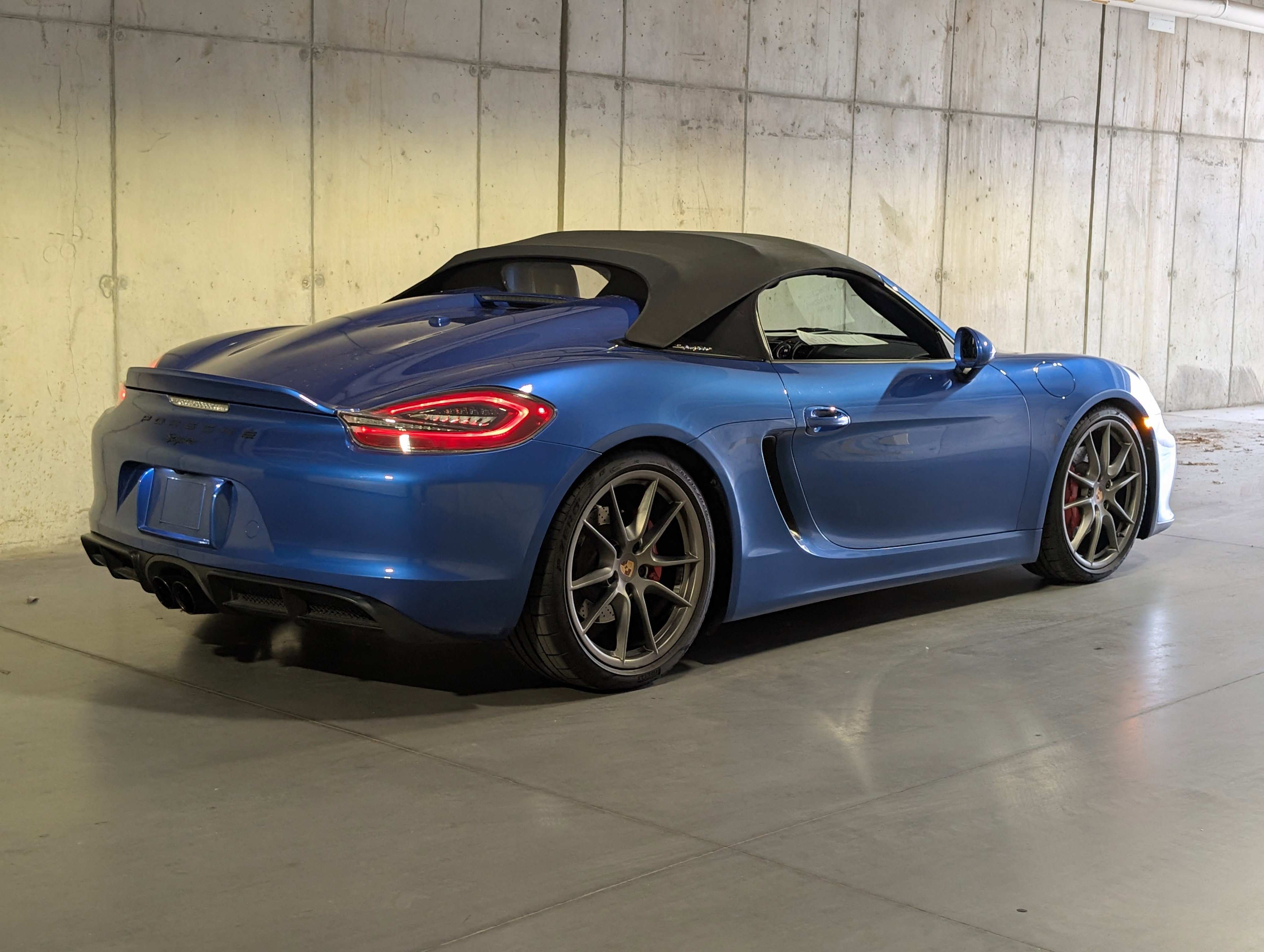 Used 2016 Porsche Boxster Spyder image 13