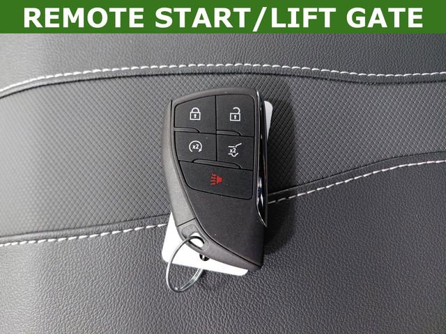 Used 2026 Chevrolet Traverse Z71 image 8