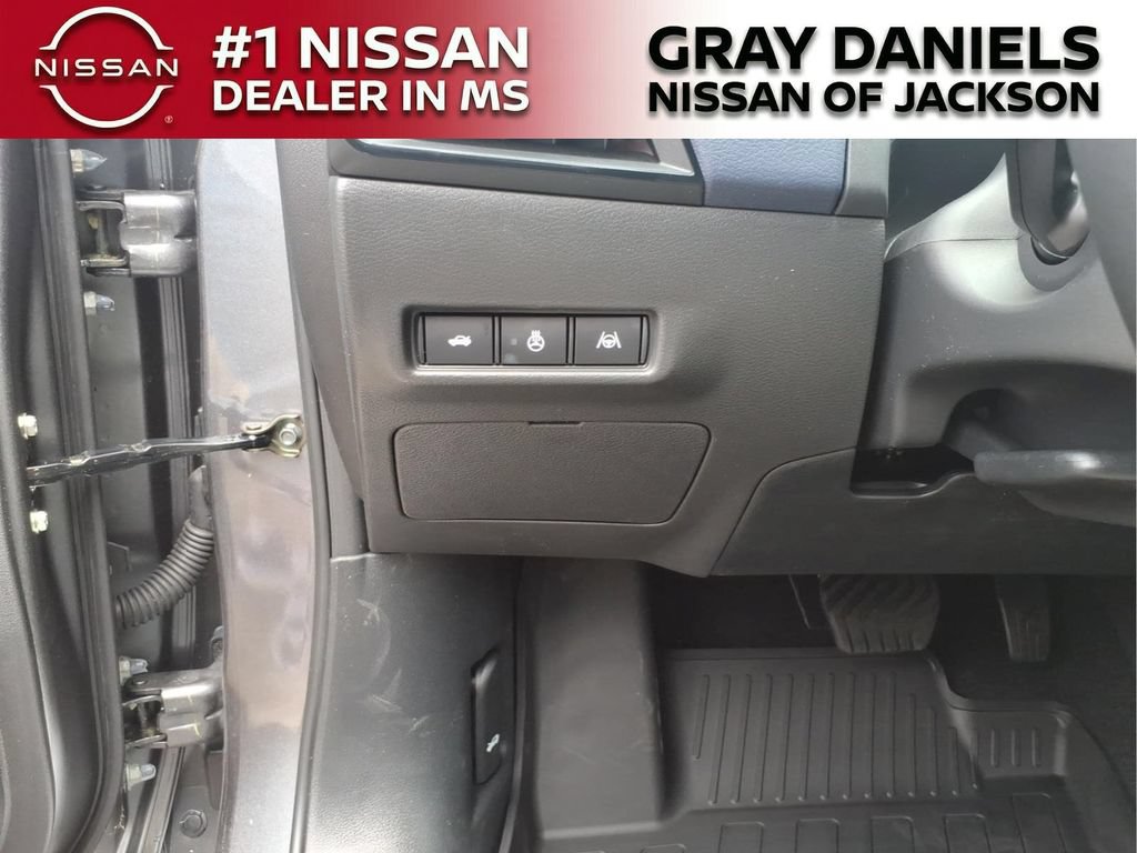 New 2026 Nissan Sentra SL w/ Floor Mat Package FWD image 15