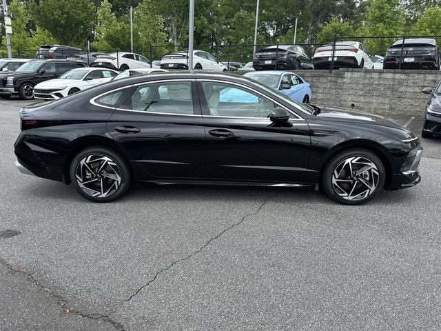 New 2026 Hyundai Sonata SEL FWD image 8