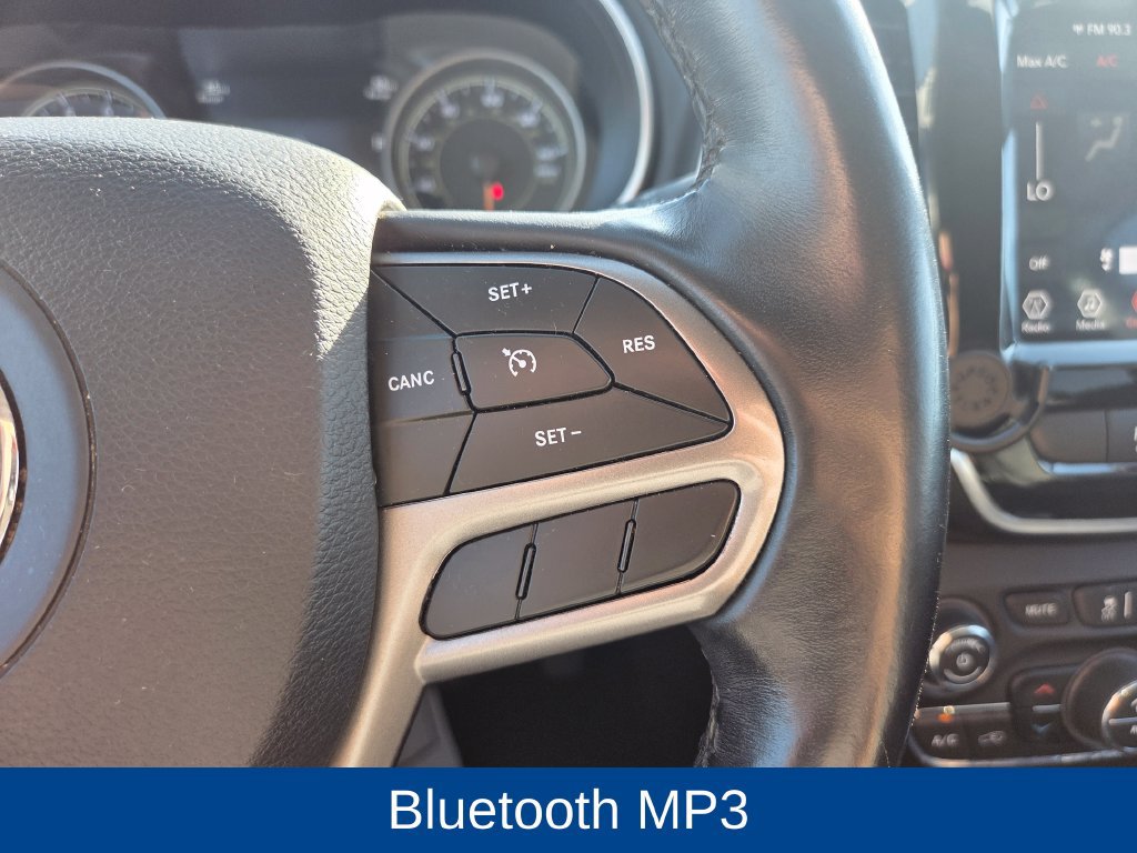 Used 2019 Jeep Cherokee Limited AWD/4WD image 13