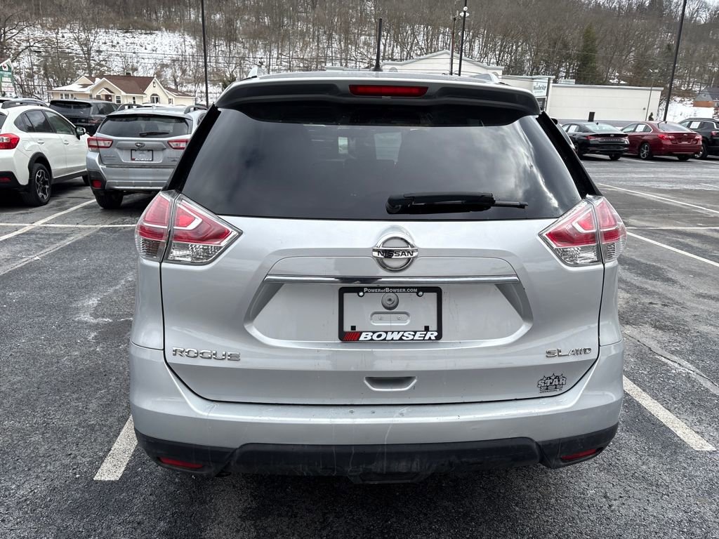 Used 2015 Nissan Rogue SL w/ SL Premium Package image 4