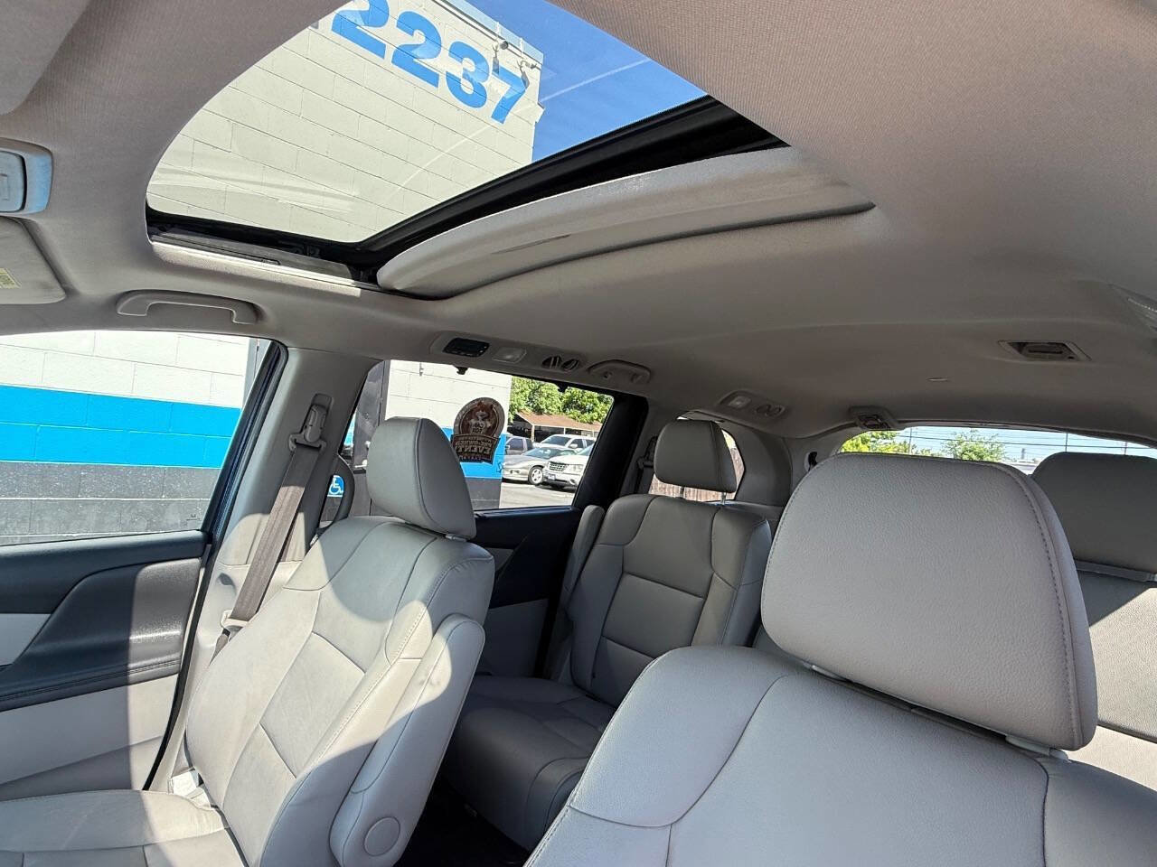 Used 2014 Honda Odyssey EX-L image 11
