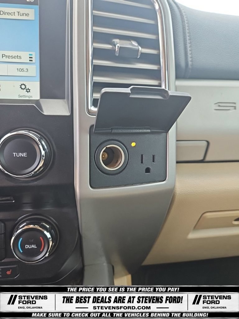 Used 2017 Ford F350 Lariat w/ Lariat Value Package AWD/4WD image 26