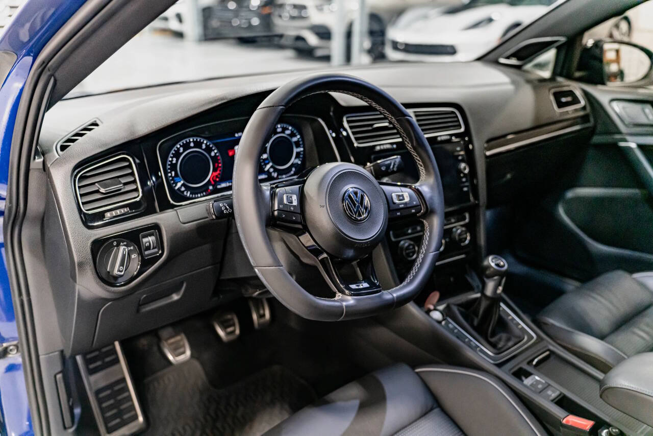 Used 2019 Volkswagen Golf R 4-Door AWD/4WD image 11