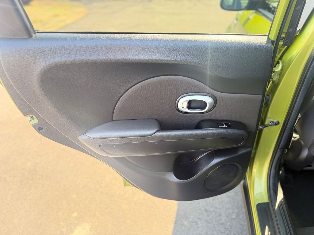 Used 2017 Kia Soul image 19