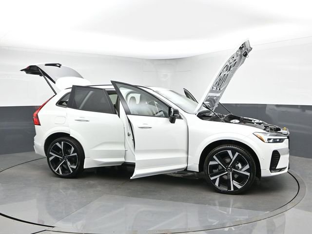 New 2026 Volvo XC60 B5 Ultra w/ Protection Package Premier AWD/4WD image 55
