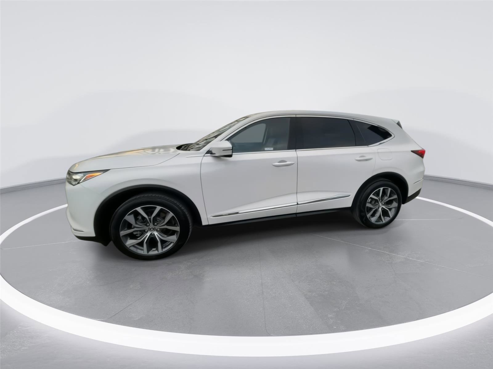Used 2023 Acura MDX SH-AWD w/ Technology Package image 5