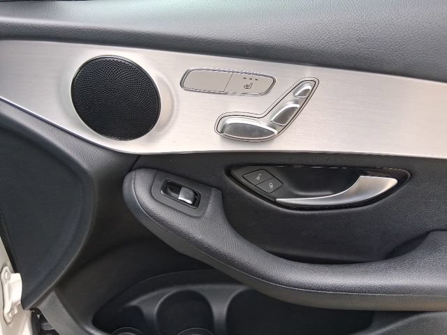 Used 2019 Mercedes-Benz GLC 300 image 21