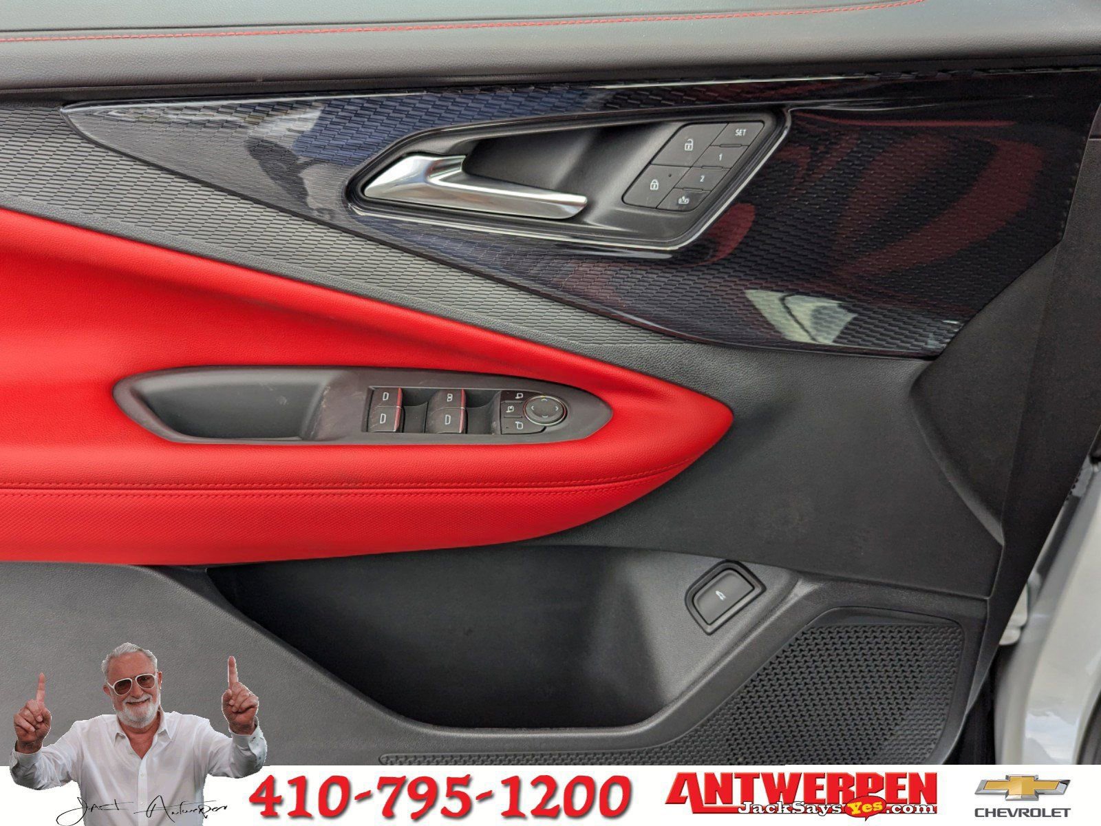 New 2024 Chevrolet Blazer EV RS image 19