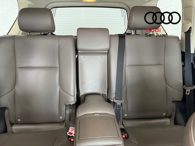 Used 2020 Lexus GX 460 Luxury w/ Accessory Package AWD/4WD image 12