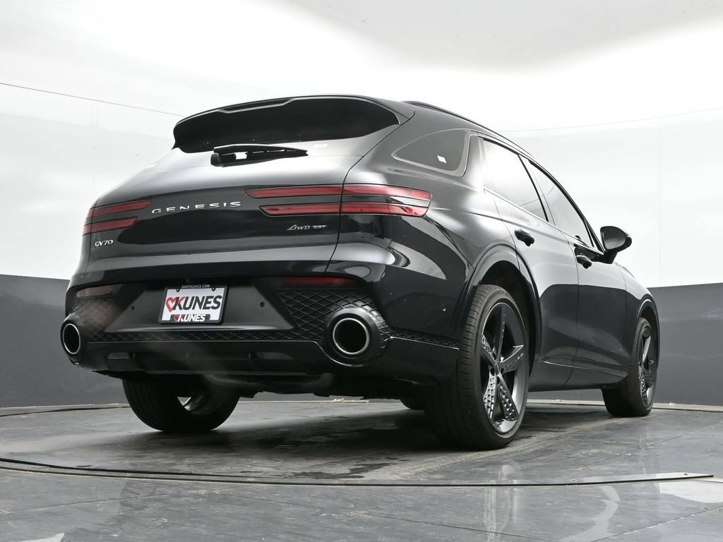 Used 2023 Genesis GV70 3.5T Sport w/ Sport Prestige Package AWD/4WD image 37