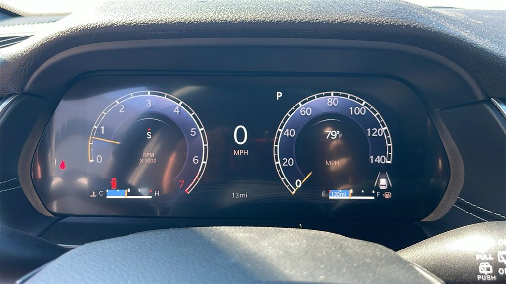 New 2025 Jeep Grand Cherokee Altitude image 20