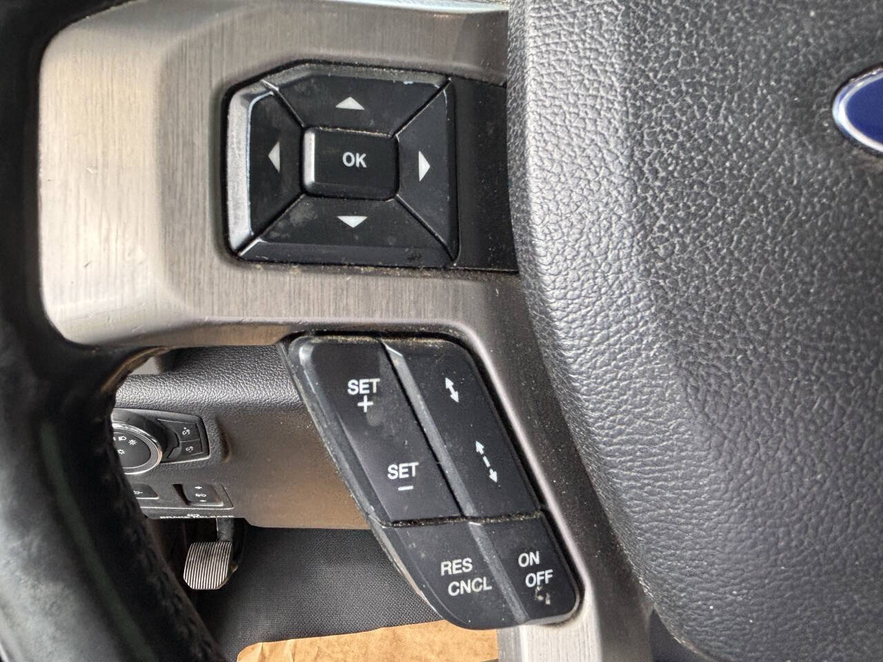 Used 2017 Ford F350 Platinum w/ Platinum Ultimate Package AWD/4WD image 18