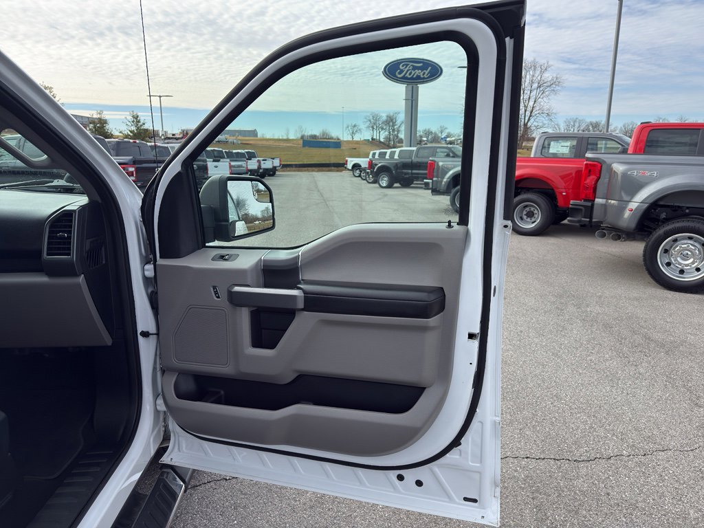 Used 2019 Ford F150 XLT w/ Equipment Group 302A Luxury image 15