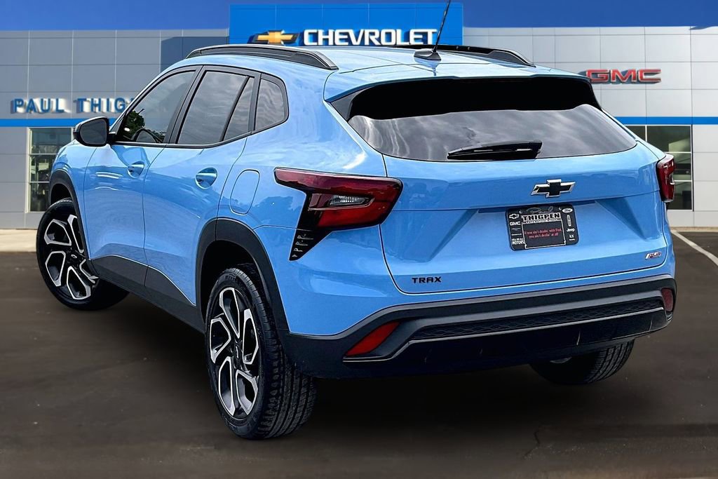 Used 2024 Chevrolet Trax RS w/ Driver Confidence Package FWD image 4
