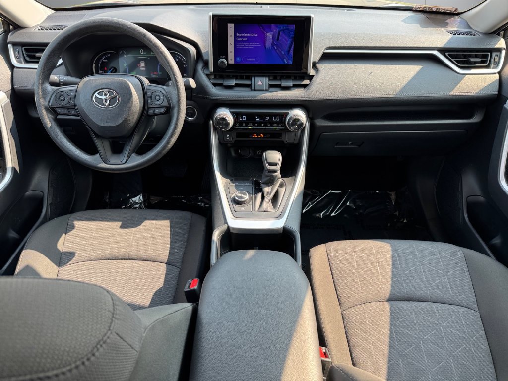 Certified 2025 Toyota RAV4 XLE AWD/4WD image 12