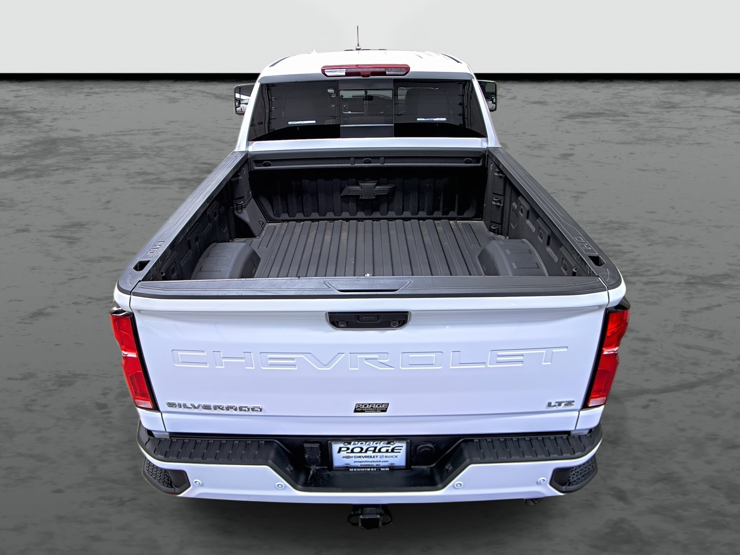 Used 2025 Chevrolet Silverado 2500 LTZ w/ Z71 Chrome Sport Edition AWD/4WD image 3