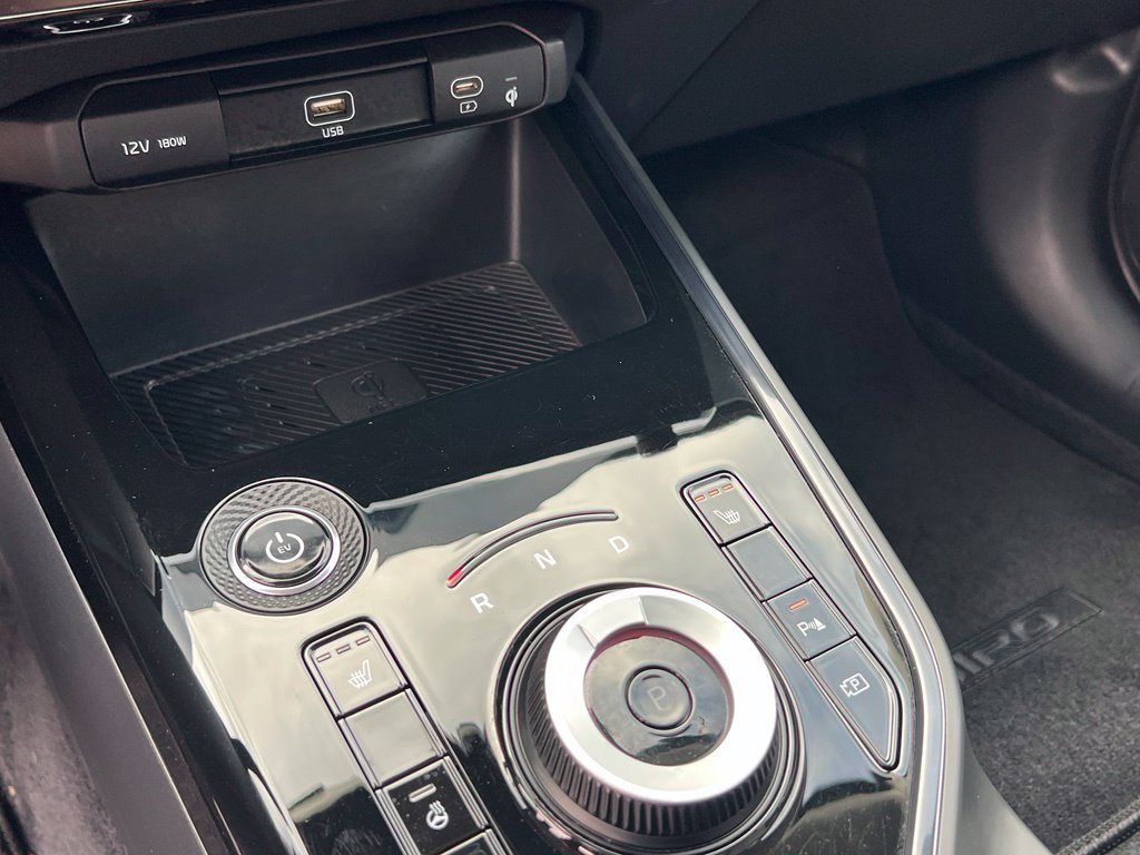 Certified 2024 Kia Niro Wind w/ Wind Preserve Package FWD image 23