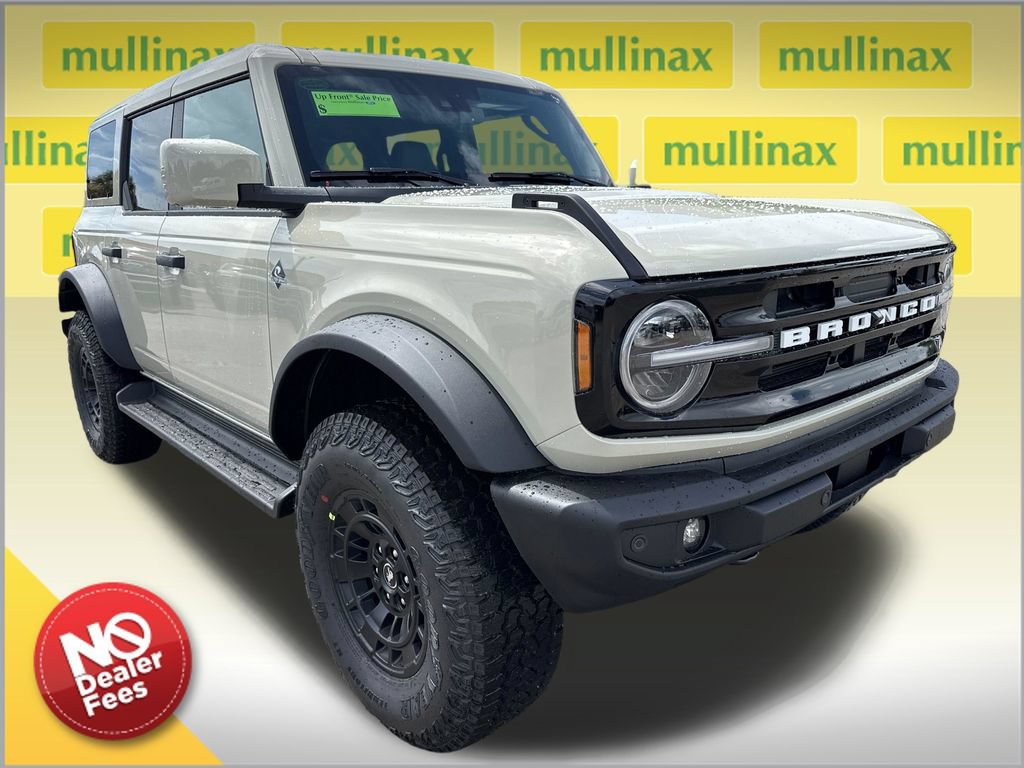 New 2026 Ford Bronco Outer Banks w/ Sasquatch Package
