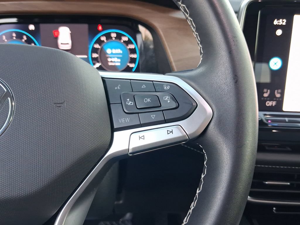 Certified 2024 Volkswagen Atlas SE FWD image 21
